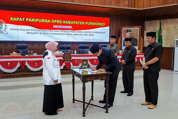 Agus Bastian Nyaleg DPRD Purworejo Sepakat Angkat Wabup Yuli Hastuti