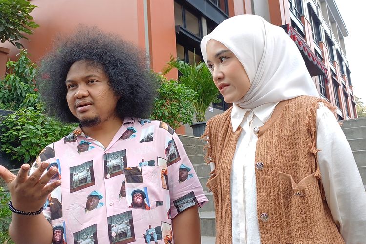 Foto Istri Babe Cabita Kamu Sosok Laki Laki Terbaik