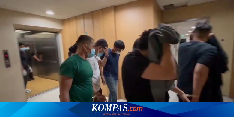 Terbongkarnya Pesta Seks Gay Di Hotel Jaksel Pria Ditangkap Tersangka Jadi Donatur