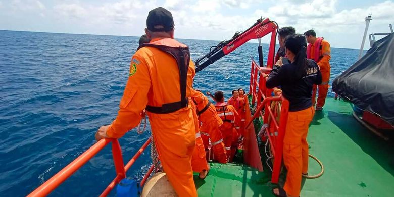 Berita Harian Kapal Terbalik Di Karimun Jawa Terbaru Hari Ini Kompas