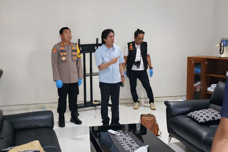 Foto Rumah Pemenangan Prabowo Gibran Di Menteng Disatroni Maling Tv