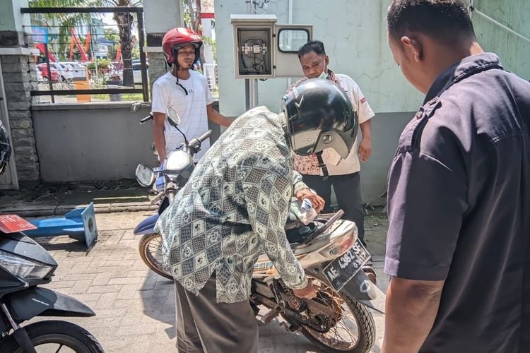 Viral Video Perempuan Kendarai Motor Lawan Arah Dan Ugal Ugalan Di