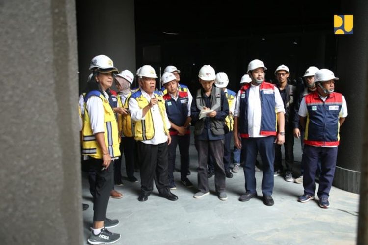 Sejumlah Catatan Basuki Usai Meninjau Proyek Gedung Gik Ugm