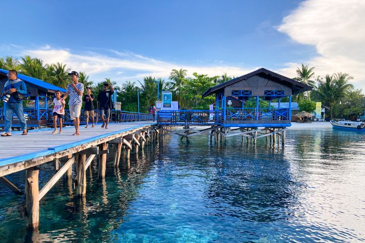 Foto 5 Aturan Di Desa Wisata Arborek Raja Ampat Jangan Loncat Dari