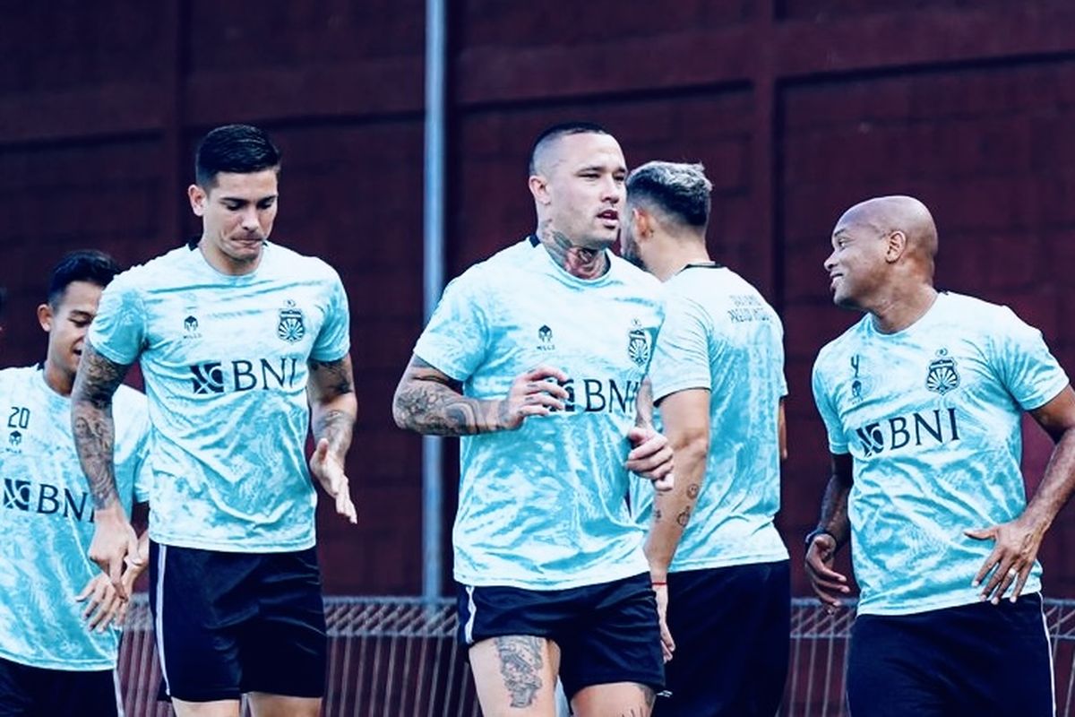 Radja Nainggolan Debut Di Liga 1 Bhayangkara FC Akhiri Paceklik Kemenangan