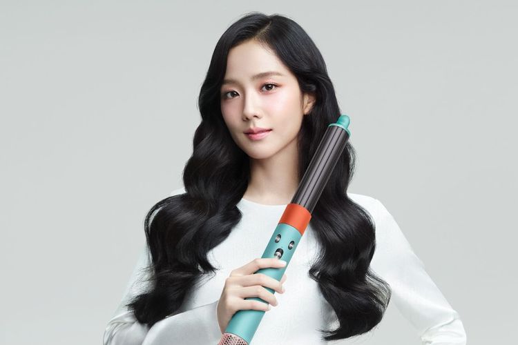 Foto Jisoo Blackpink Resmi Didapuk Jadi Brand Ambassador Dyson