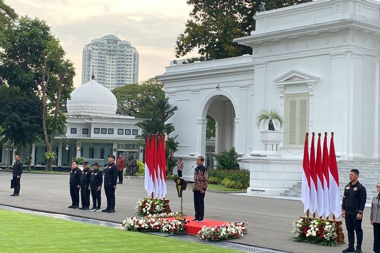 Foto Jokowi Lepas Kontingen Indonesia Untuk Olimpiade Paris 2024 Di