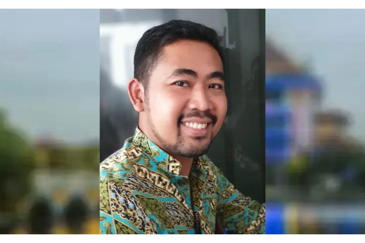 Cerita Hermadi Pns Yang Lulus S Di Unair Dengan Ipk