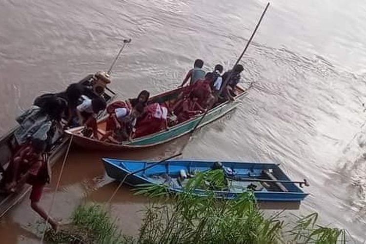 Foto Curhat Warga Perbatasan Indonesia Di Kaltara Inginkan