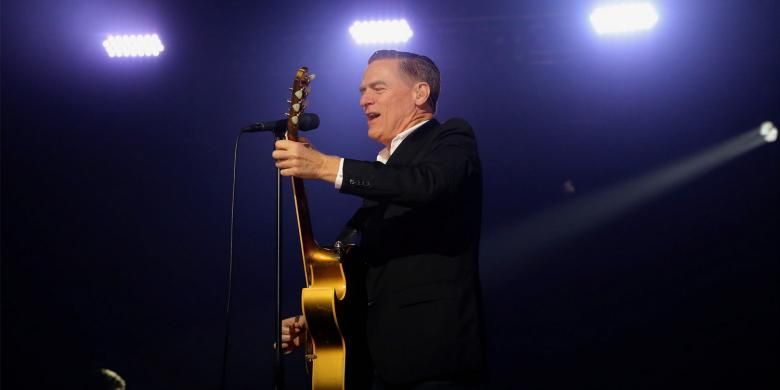 Foto Bryan Adams Siap Tampil Di Stadion Jerman Di Tengah Pandemi