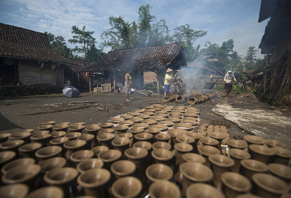 GELIAT GERABAH KLIPOH BOROBUDUR