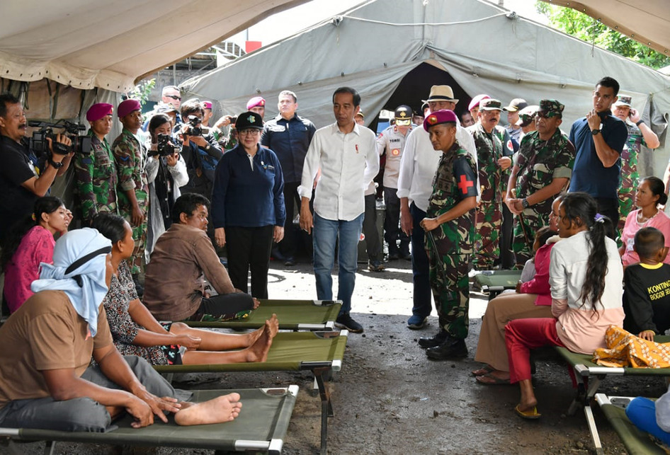 Jokowi Kunjungi Korban Tsunami Banten
