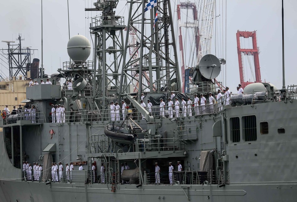 Dua Kapal Perang Australia Berlabuh Di Pelabuhan Tanjung Priok Ini