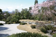 Taman Yuzen-en di Kyoto, Jepang