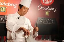 KitKat Chocolatory di Jepang berada di bawah pengawasan penuh chef pastry ternama, Takagi Yasumasa.