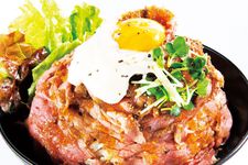 Red Rock Cabang Takadano Baba merupakan restoran terkenal yang berasal dari Kobe, Jepang, ini memiliki menu andalan bernama roast beef don.