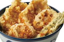 Hanamidori Tendon merupakan seri lauk daging yang populer. Menu ini menggunakan jenis ayam hanamidori yang diternak di Kyushu, Jepang.