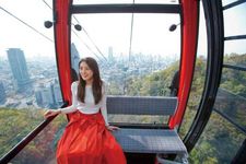 Menuju ke dalam taman dengan gondola ropeway sepanjang 1460m 