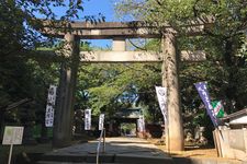 Torii di Kuil Ueno Toshugo 