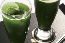 &ldquo;Green Tea Float&rdquo; (580 yen per item) / Itohkyuemon-honten/sabo
