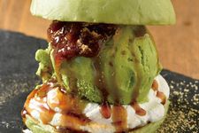 Es Matcha Sandwich / Dragon Burger
