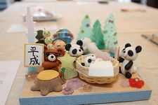 Barang handmade ini dibuat dengan tema &ldquo;Panda no Xiang-xiang&rdquo; (berarti: si Panda Xiang-xiang). Tema yang diinspirasi dari kelahiran seekor panda yang diberi nama Xiang-xiang di kebun binatang Ueno.