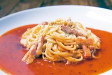 &ldquo;Carbonara&rdquo; seharga 1.150 yen. Banyak pelanggan yang menyukai pasta ini setelah rasa manisnya menjadi sedikit pedas.