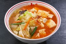 Mouko Ramen (800 yen) memiliki rasa pedas yang bikin ketagihan.