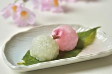 &ldquo;Sakura Mochi‐Yui‐&rdquo; di &ldquo;Mochisou&rdquo; (210yen)