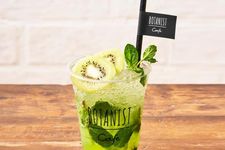 &ldquo;BOTANICAL MOCKTAIL KIWI MOJITO&rdquo; (800 yen). Mocktail yang pertama kali hadir di BOTANIST caf&eacute;