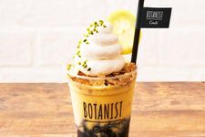 Minuman instagramable berbahan arang yang mengejutkan