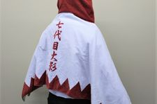 Handuk dengan tudung (4.000 yen) untuk kamu yang ingin menjadi Hokage. 