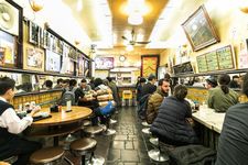 Kyogoku Stand adalah restoran nostalgia yang mewakili Kyoto.
