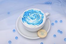 &ldquo;Whirlwind Cloud Whipped Latte&rdquo; seharga 990 yen/