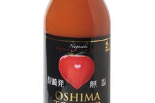 Jus Tomat seharga 2.700 yen untuk satu liter ini bebas aditif. Minuman ini juga tersedia dalam 180 ml seharga 500 yen.