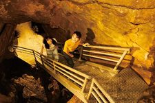 Nanatsugama Limestone Cave 