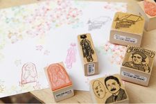 Tamaru Inbou merupakan sebuah toko yang menjual alat stempel pribadi. Alat stempel khas Jepang ini diukir secara manual oleh seniman lokal. 
