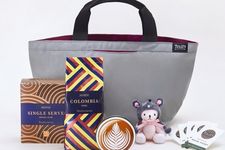 Di dalam tas keberuntungan termasuk Animal Symbol Mini Teddy