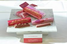 KITKAT Chocolatory Ruby 2020 Assortment oleh Nestl&eacute; Japan