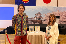 Hiroaki Kato dan san istri, Arina Mocca saat menghadiri perayaan National Day di Hotel Mulia Senayan, Jakarta Selatan, Rabu (20/2/2024).