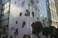 Bangunan bersejarah di Ginza, Tokyo, Jepang: MIKIMOTO Ginza 2. (GINZA INFORMATION MANAGEMENT (GIM) VIA MEQQE BOOK)