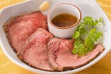 Menu Spesial Marronnier Gate Ginza 2 Premium Course - Misuji no Jikase Roast Beef.