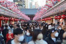 Kumpulan orang di Taito City, Tokyo, Jepang. (PEXELS/NI FRAMES)