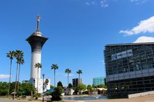 Tsurumi Ryokuchi-Expo Memorial Park di Osaka, Jepang.