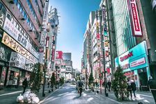 Gedung-gedung tinggi di Tokyo, Jepang. 