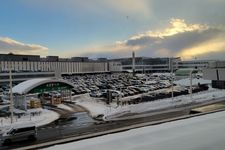 Bandara New Chitose yang tertutup oleh salju di Hokkaido, Jepang.