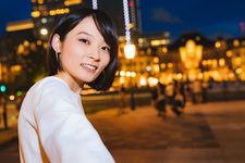 Ilustrasi teman perempuan Jepang.
