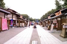 Lorong Kinsahachi Yokocho di Osaka, Jepang.