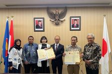 Universitas Pendidikan Indonesia (UPI) menandatangani nota kesepahaman (MoU) dan nota kesepakatan (MoA) dengan National University Corporation Tsukuba University of Technology (NTUT) Jepang di gedung KBRI Tokyo, Jepang, Jumat (23/5/2025).