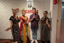 Swasta Putra Dianto asal Kota Malang yang mendirikan Garuda Cafe di Tokyo setelah 16 tahun bekerja di Jepang.